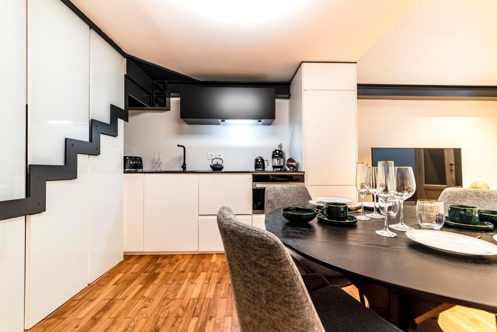 Dream Suites Milano Duomo Екстер'єр фото