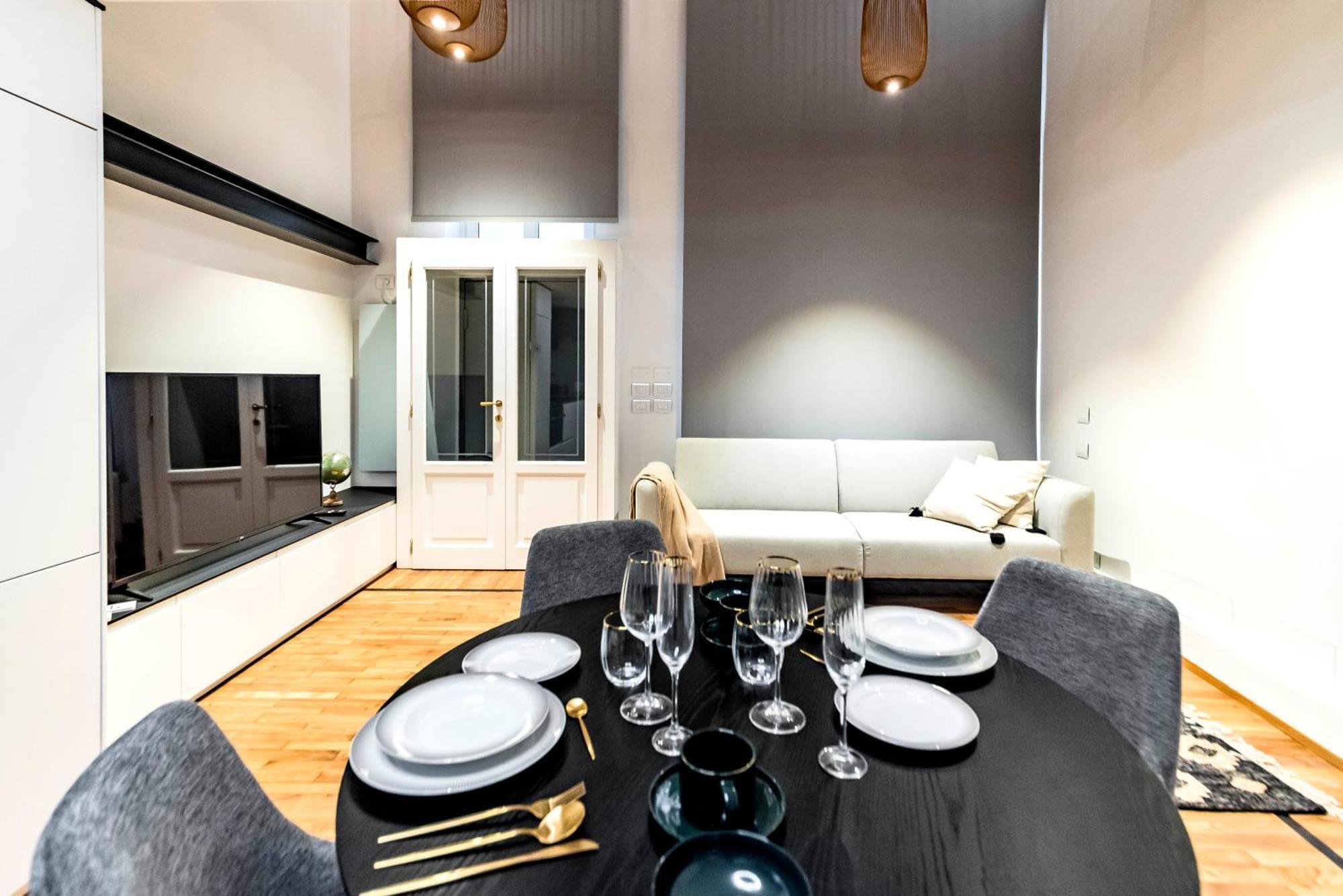 Dream Suites Milano Duomo Екстер'єр фото