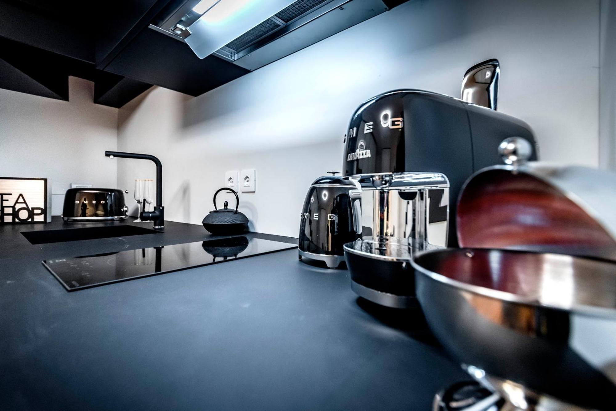 Dream Suites Milano Duomo Екстер'єр фото